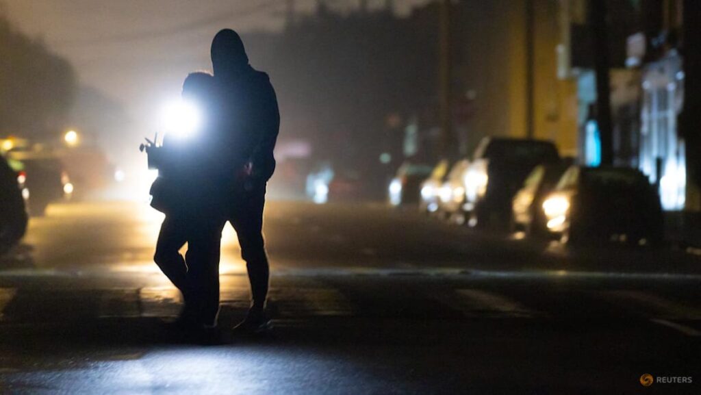 Electricity outage hits San Francisco, thousands without power