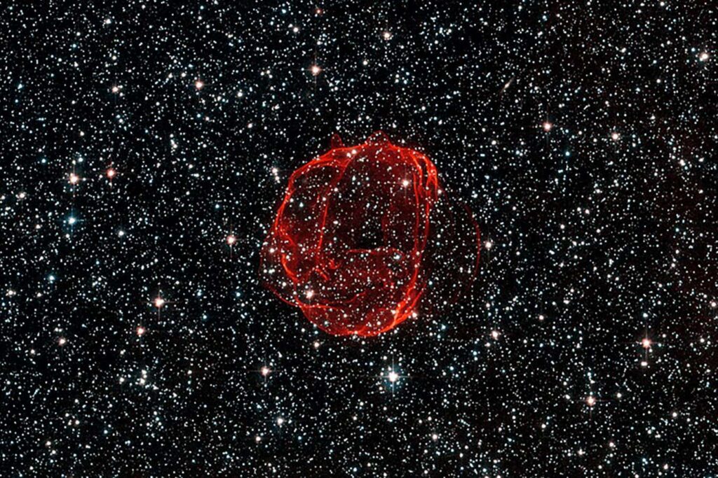 Earth and solar system may have been shaped by nearby exploding star