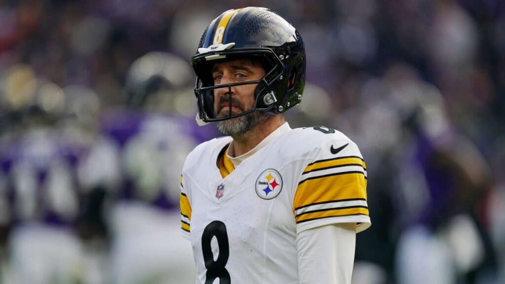 Rodgers has hilarious reaction to Rivers’ return to NFL, Colts
