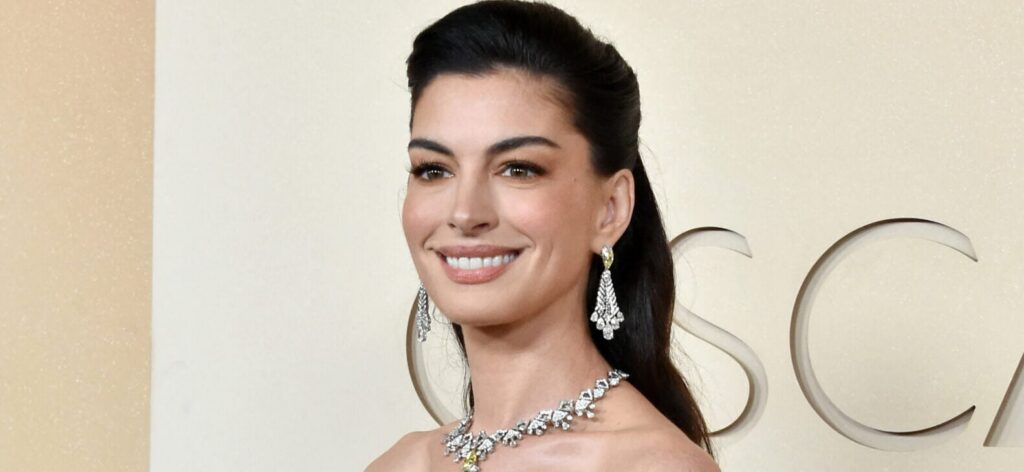 Anne Hathaway Breaks Silence On Her Off-Putting Acting Behavior