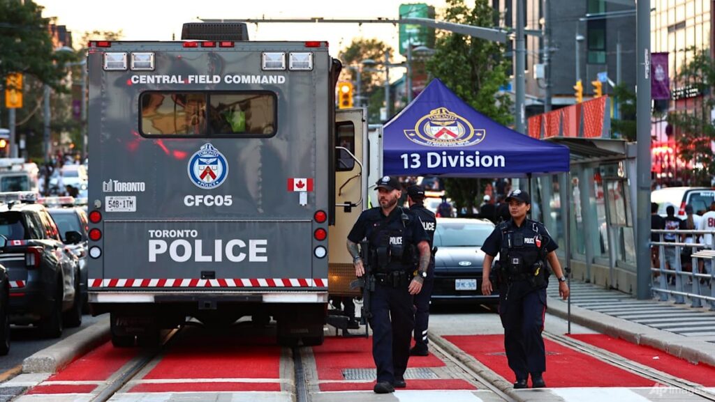 2 dead, several hurt in Toronto shooting, attacker at large