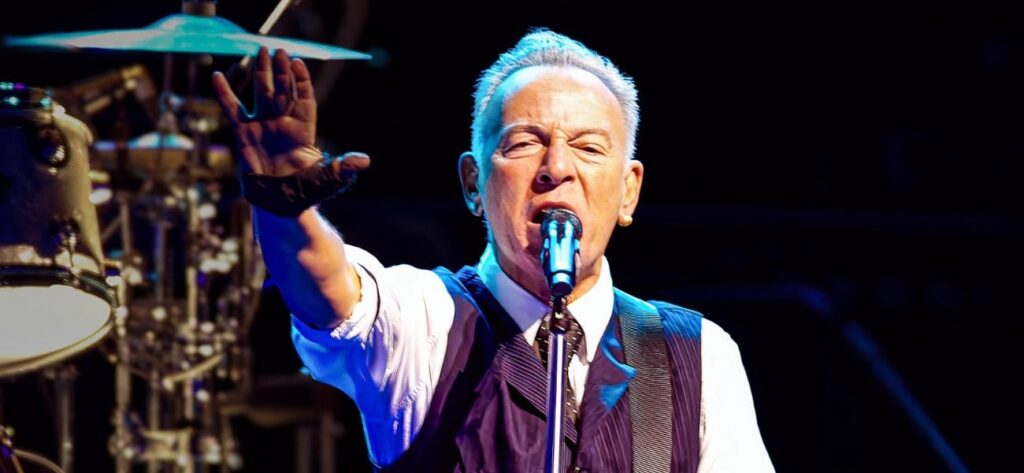 Another Rock Legend Turns Against Bruce Springsteen