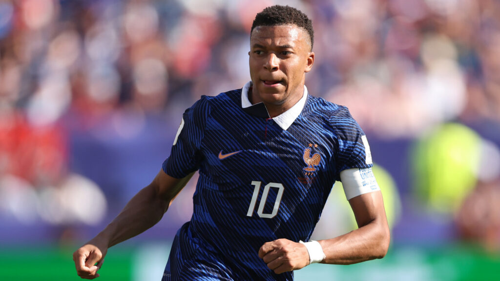World Cup takeaways: France wins amid concern for Kylian Mbappe